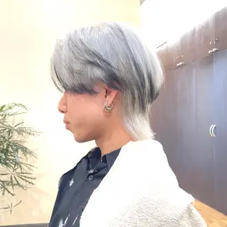 ショート カラー ハイトーン/ ウルフ/suzuhaのヘアスタイル