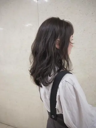 ミディアム カラー 菅村 勇亮のヘアスタイル