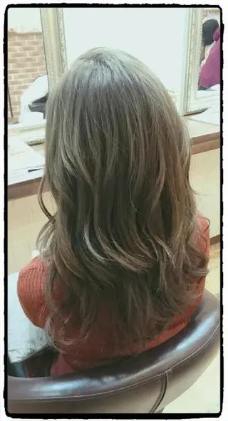 ロング ミディアム セミロング カラー RIN hair factory所属・松本 清輝のヘアスタイル