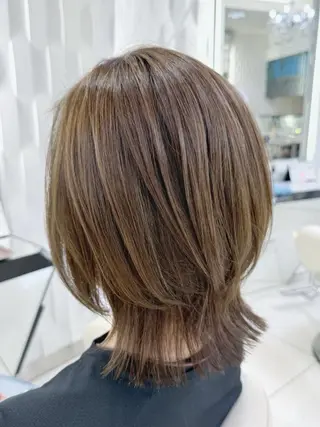 ミディアム 髪質改善/レイヤー/ 小顔/デザインのヘアスタイル