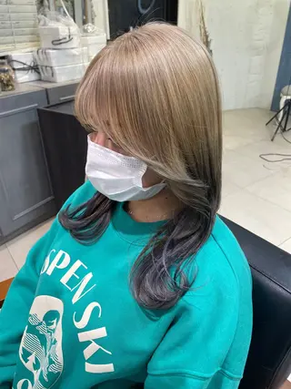 カラー センターパート/眉毛 メンズカットNEXTのヘアスタイル