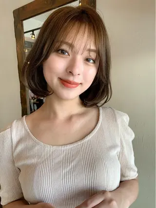 ショート カラー 透明感/オリーブ/ グレージュ/YUKAのヘアスタイル