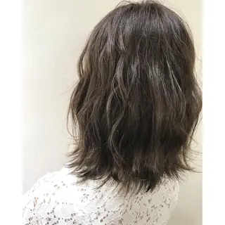 ミディアム カラー 坂西 春果のマツエク・マツパデザイン