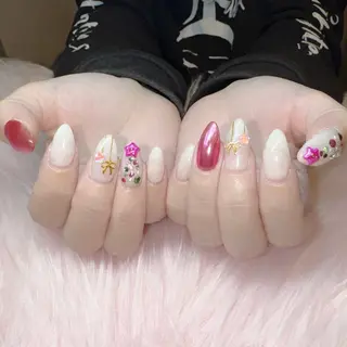 ネイル RIEKO🍒 ワンホン♡推しネイルのネイルデザイン