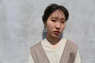 DEE okazakiのヘアスタイル