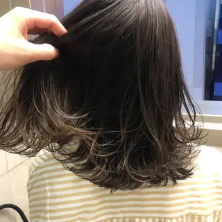 ミディアム DopeLIT モデル募集中のヘアスタイル