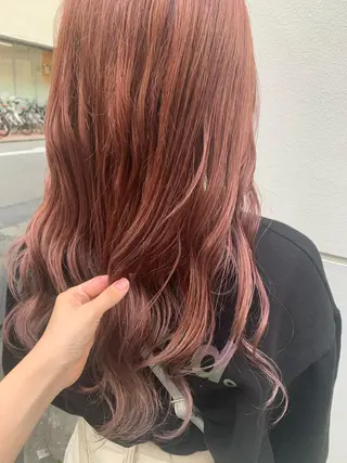 ロング カラー ヘアアレンジ SALOWIN藤沢店所属・サナ🌱 切りっぱなしボブのヘアスタイル