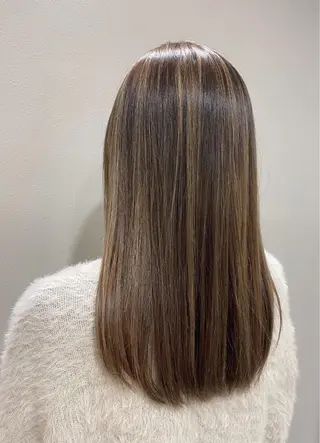 ロング カラー 唐澤 千尋のヘアスタイル