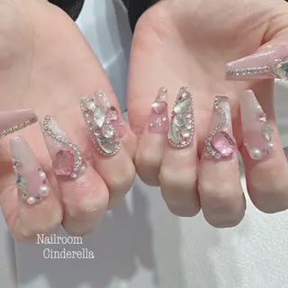 ネイル Nailroom. Cinderellaのネイルデザイン