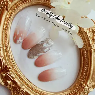 ネイル ビューティーサロン ヘゼリヒのネイルデザイン