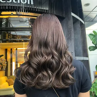 セミロング カラー 山崎 絵莉香のヘアスタイル
