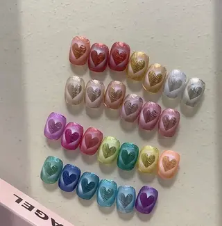 ミディアム めぐみのネイルサロン 惠のネイルデザイン