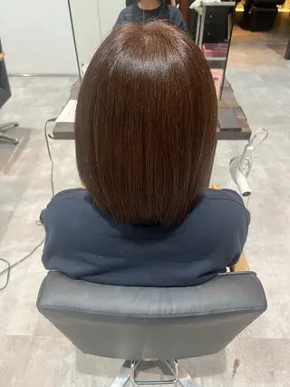 ミディアム カラー AVANCE.和泉中央所属・豊川 絢子のヘアスタイル