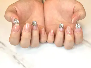 セミロング ネイリスト シンのネイルデザイン