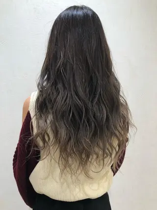 ロング カラー 樋渡 侑希のヘアスタイル