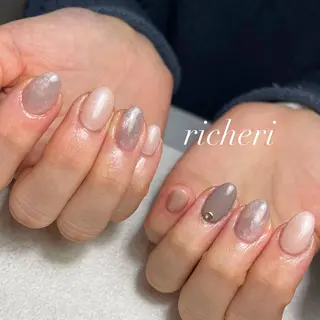 ミディアム ネイル richeri beautyのネイルデザイン