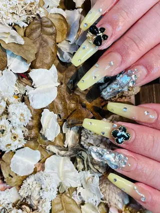 ネイル Brodia nailsのネイルデザイン