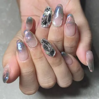 ネイル LAVISH nail salonのネイルデザイン