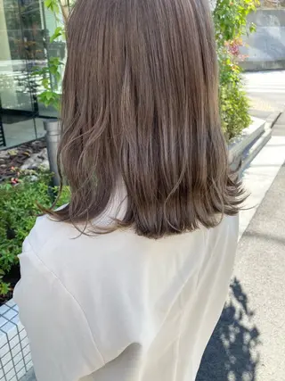 ミディアム ✨色持ちの良い艶 カラー✨蟹江真世のヘアスタイル