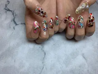 ネイル ネイルリボン 受付スタッフのネイルデザイン