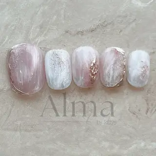 ネイル Alma by kittys 谷保店所属・Alma chitoseのネイルデザイン