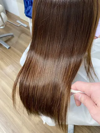 ロング GLOSS 心斎橋 山上のヘアスタイル