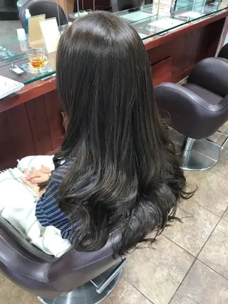 ロング 嶋村 望美のヘアスタイル