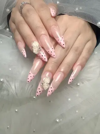 ネイル ENsalon AKIRAのネイルデザイン