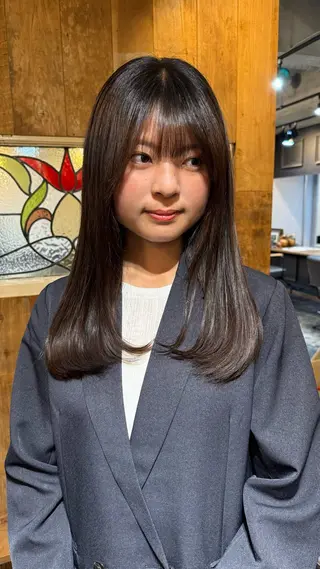 ロング ハイトーン/カット Kazuhaのヘアスタイル