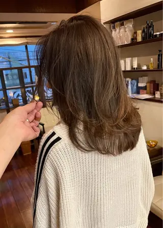 ミディアム カラー 髪質改善ｶﾗｰ ｹｱﾌﾞﾘｰﾁ/ﾀﾑのヘアスタイル