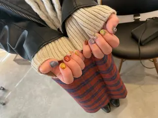 ショート m kaori𓃟のネイルデザイン