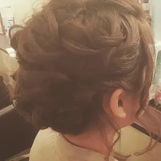 ヘアアレンジ ヘアセット&メイクマカロン中洲店所属・ヘアセット CAnameのヘアスタイル