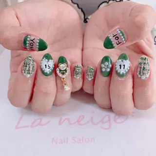 ネイル La neige* yuki 🥯🍑のネイルデザイン