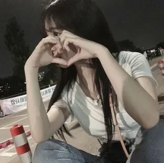 ロング カラー 透け上品ハイトーン 職人ゆうと🤍のヘアスタイル