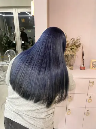 ロング カラー qulim所属・前橋 姫奈のヘアスタイル