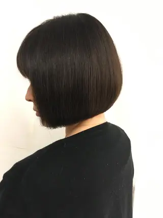 ショート カラー 松岡 俊輔のヘアスタイル