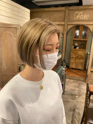 ショート カラー 有薗 こころのヘアスタイル