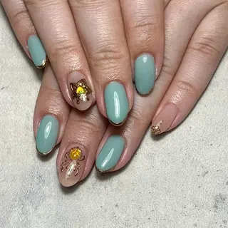 ネイル atelier　FIORITURA所属・FIORITURA aiのネイルデザイン