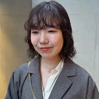 ショート カラー パーマ 大橋 芽衣のヘアスタイル