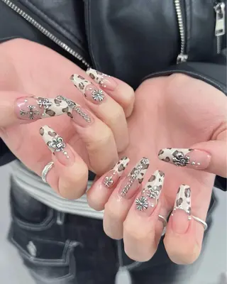 ネイル Lignal.liit所属・Lignal. liit　KAEDEのネイルデザイン