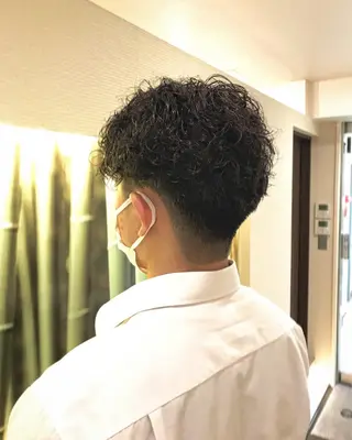 パーマ メンズ チーフデザイナー 若林　麻衣のヘアスタイル