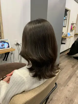 ミディアム 堀田 英樹のヘアスタイル
