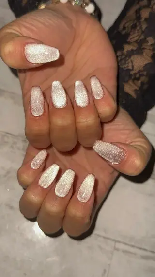 ネイル シャインネイル所属・伊藤 くるみのネイルデザイン