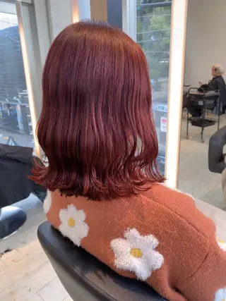 ミディアム カラー ブリーチ/髪質改善/ ハイトーン/暖色のヘアスタイル