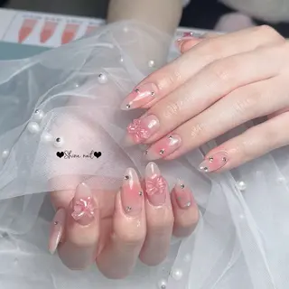 ネイル 〜Shine Nail〜【サイナネイル】パラジェル／ 長さだし／持ち込み／ワンホン／フィルイン所属・shine 🎀 長さだし&デザインのネイルデザイン