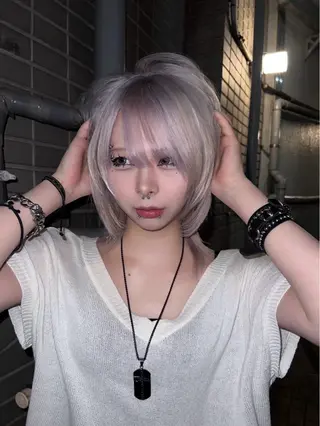 ミディアム AIRA/ブリーチ ‪/透明感カラーのヘアスタイル