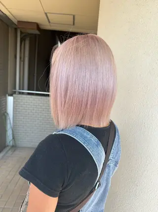 ミディアム regalo 森重ユウのヘアスタイル