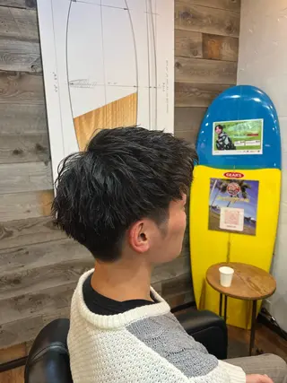 ショート ウメダ マサトのヘアスタイル