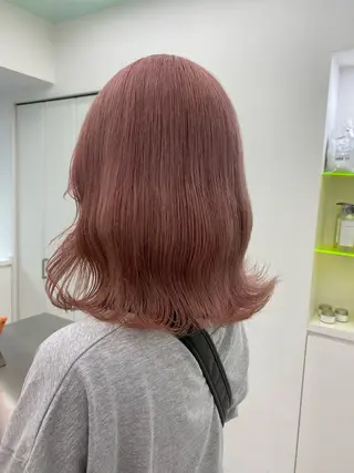 ミディアム カラー 透明感/グレージュ/ ミルクティー/ユウトのヘアスタイル