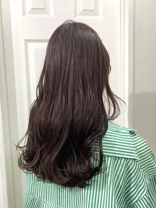 セミロング カラー kai .のヘアスタイル